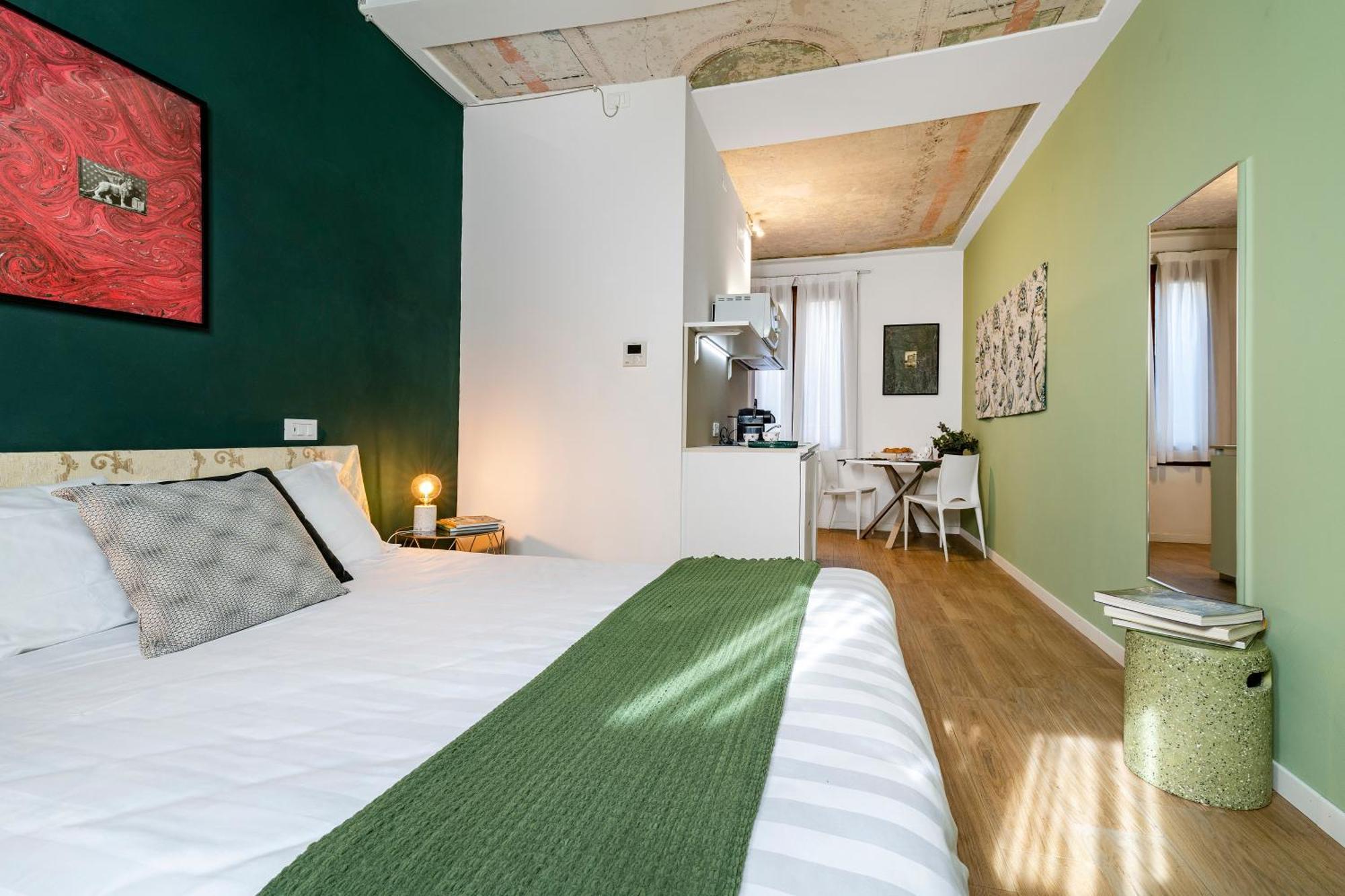 Studio Apartment,1501010509:JPEG